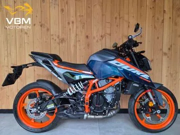 KTM 390 Duke (2025) — foto 1