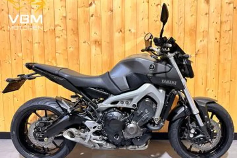 Yamaha MT-09 (2014)
