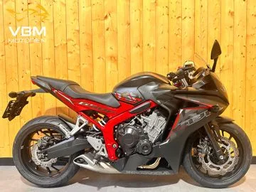 Honda CBR 650 F (2017) — foto 1