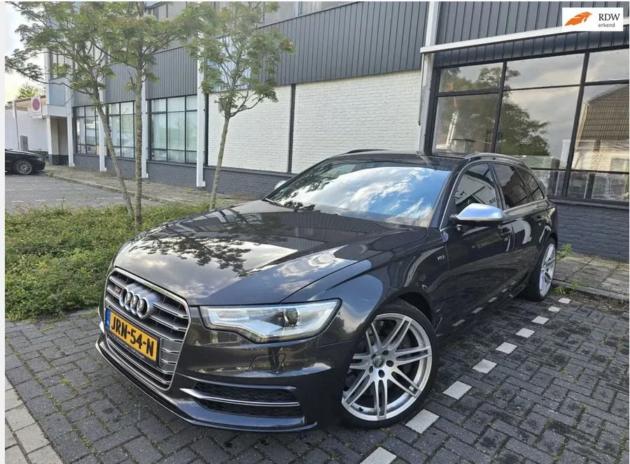 Audi S6 (2012) — foto 1
