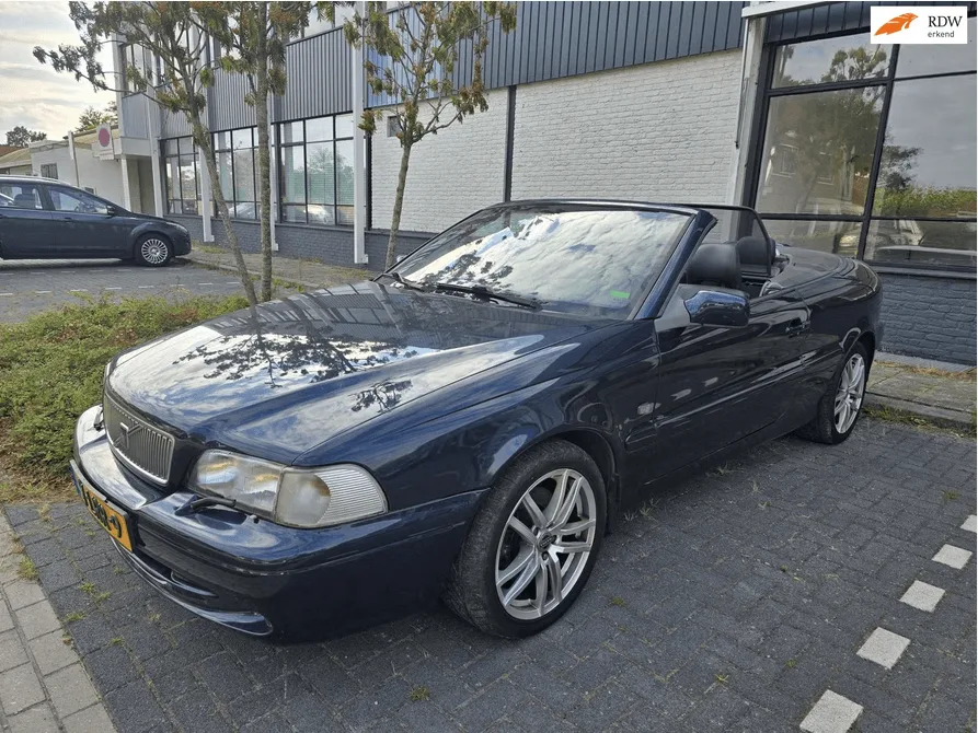 Volvo C70 (2000) — foto 1