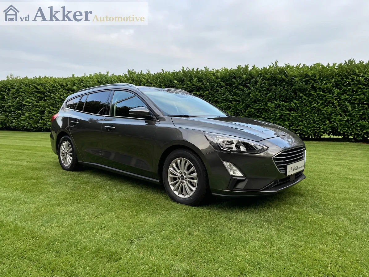 Ford Focus (2021) — foto 1
