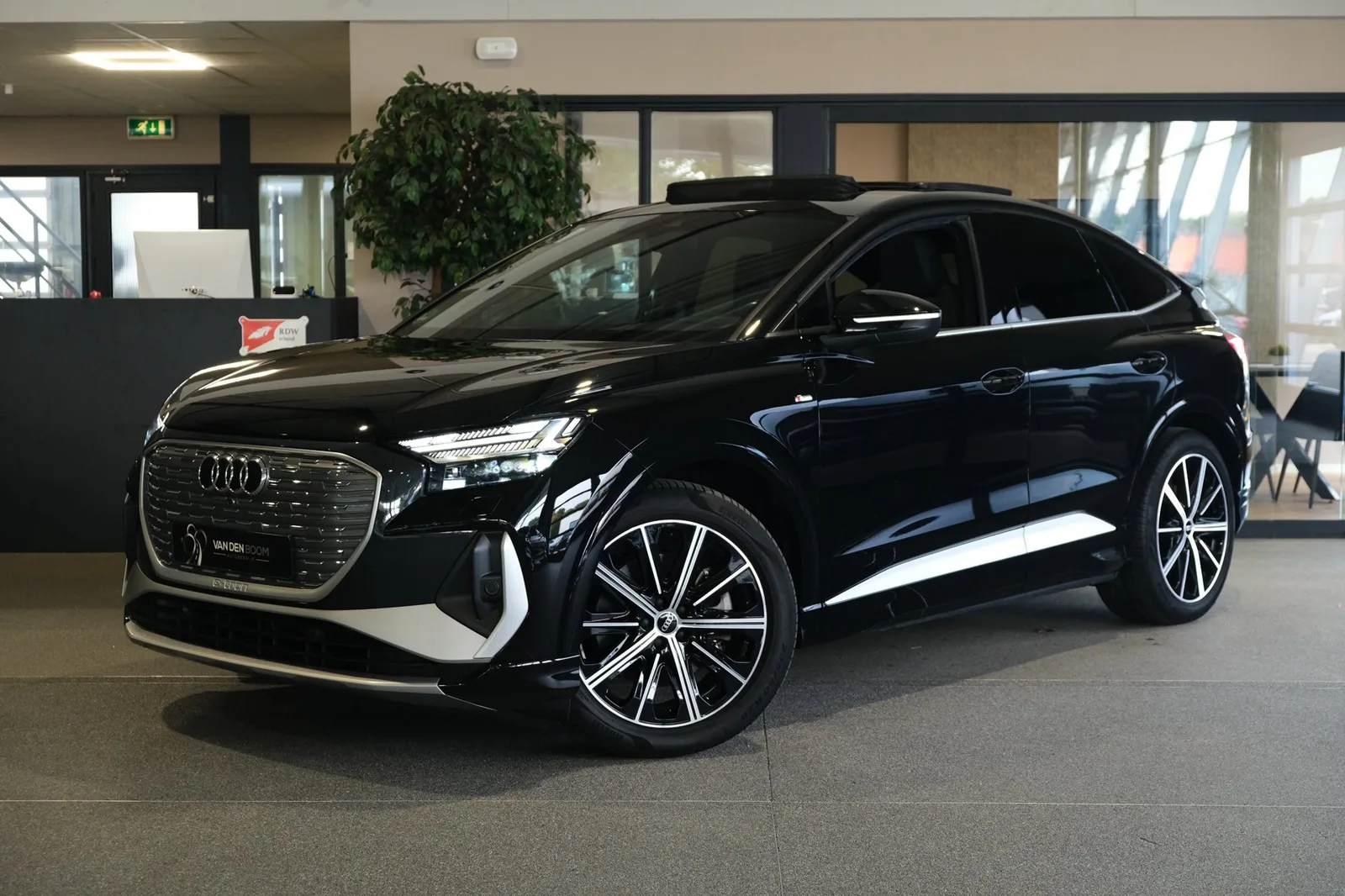 Audi 50 (2023) — foto 1
