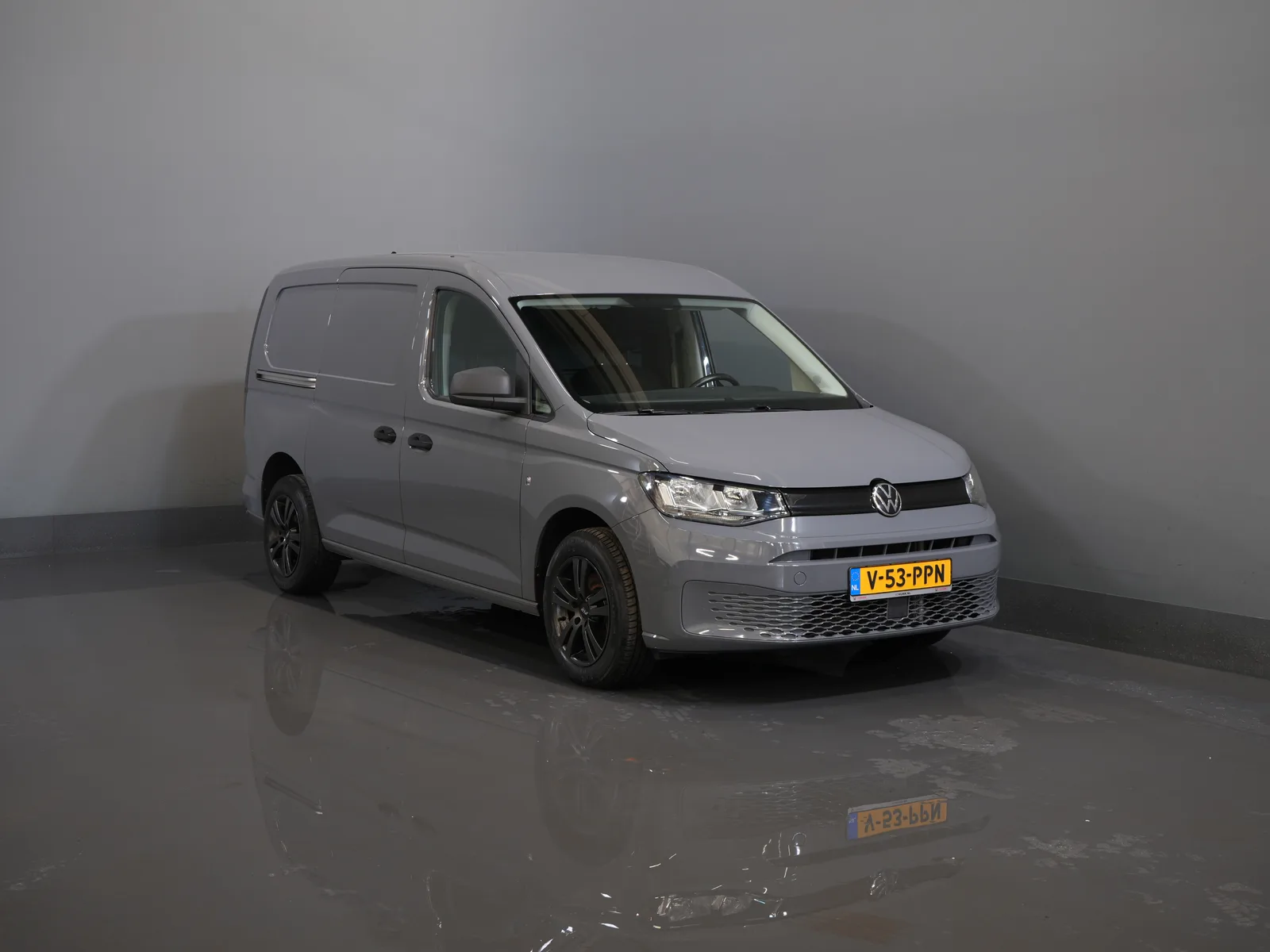 Volkswagen Caddy (2023) — foto 1