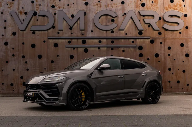 Lamborghini Urus (2022)
