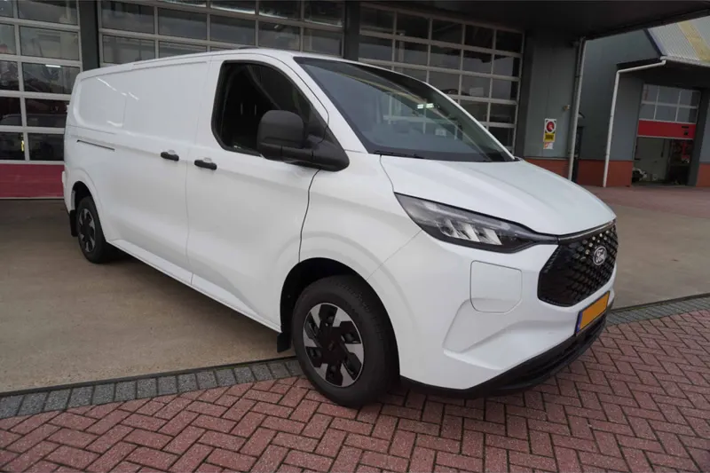 Ford E-Transit Custom (2026)