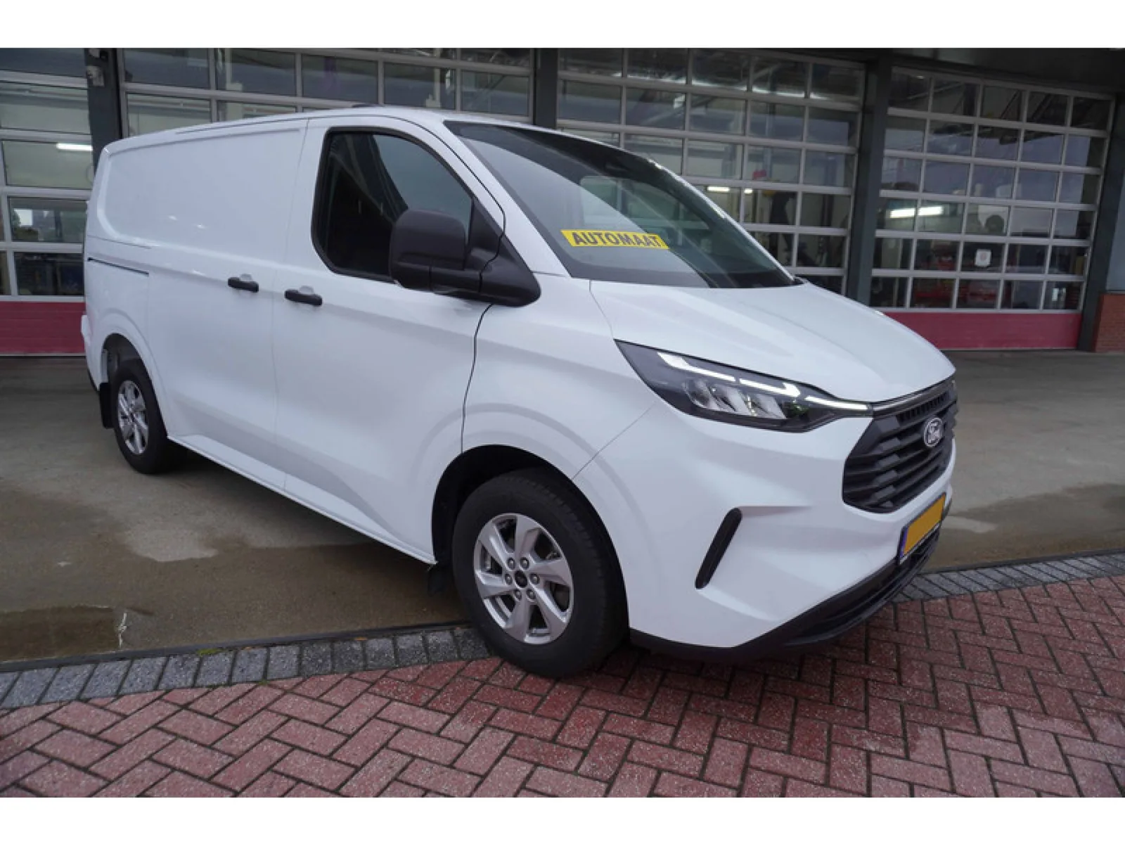 Ford Transit Custom (2024) — foto 1
