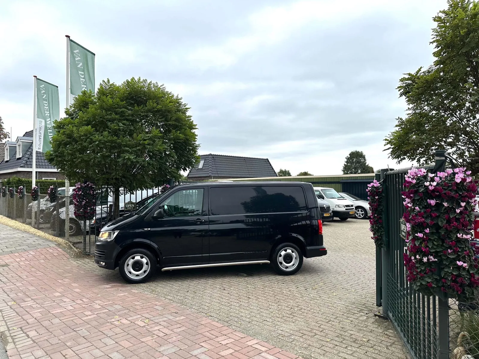 Volkswagen Transporter (2016) — foto 1