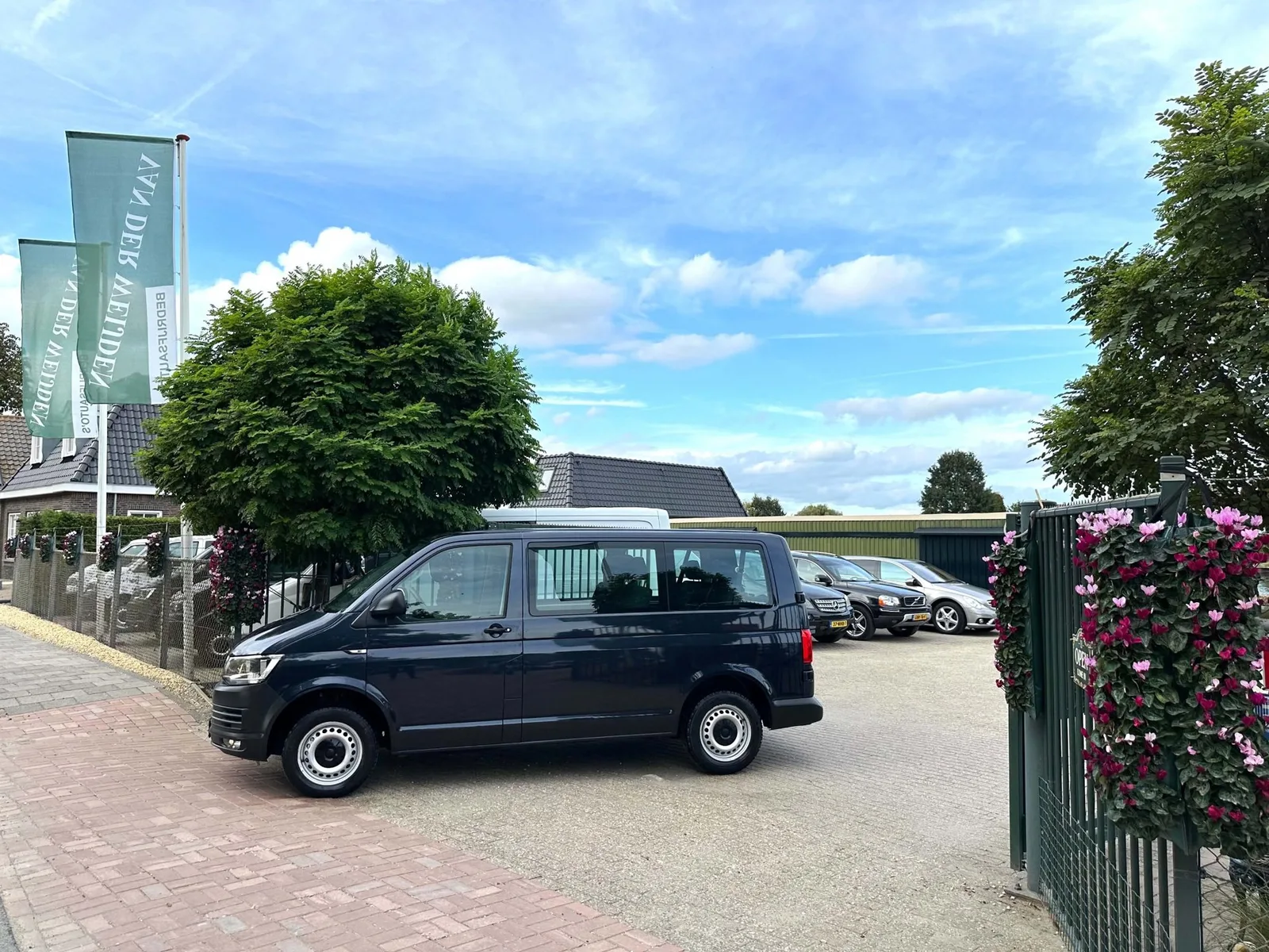Volkswagen Transporter (2016) — foto 1