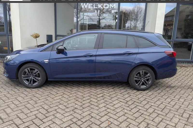Opel Astra (2020)