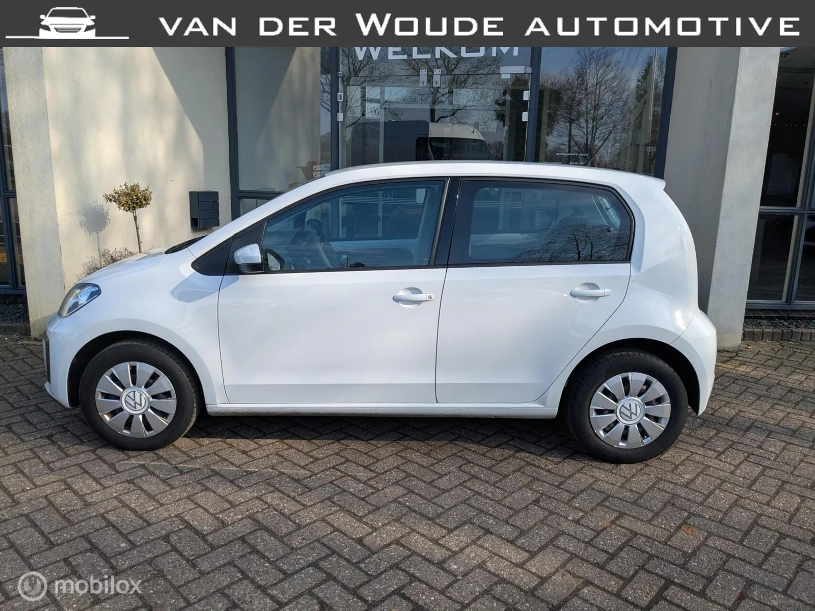Volkswagen Up! (2021) — foto 1