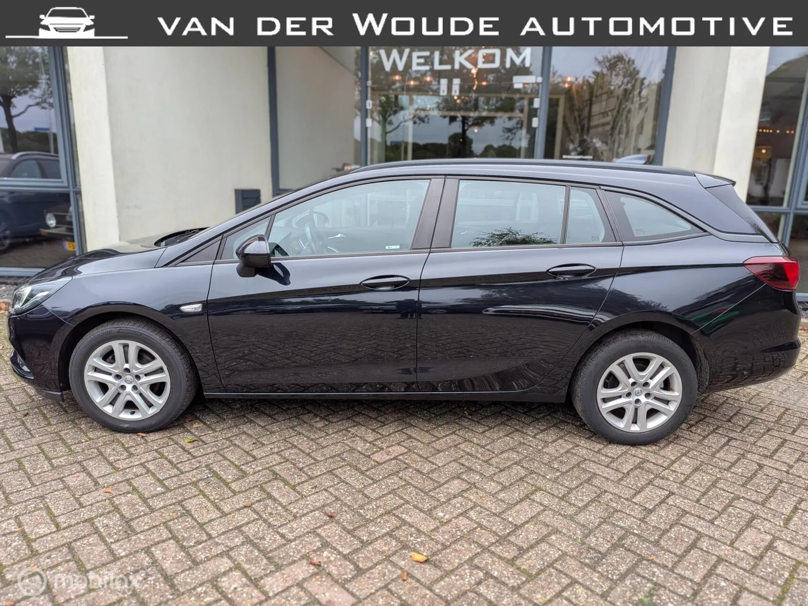 Opel Astra (2018) — foto 1