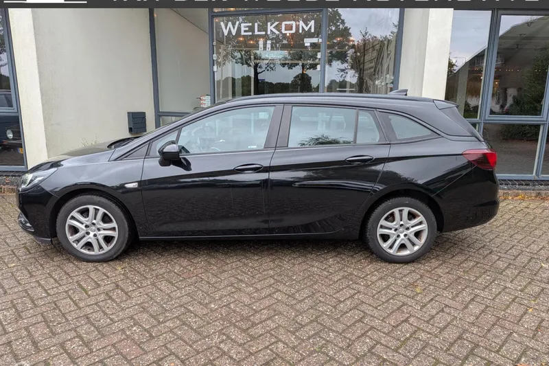 Opel Astra (2018)