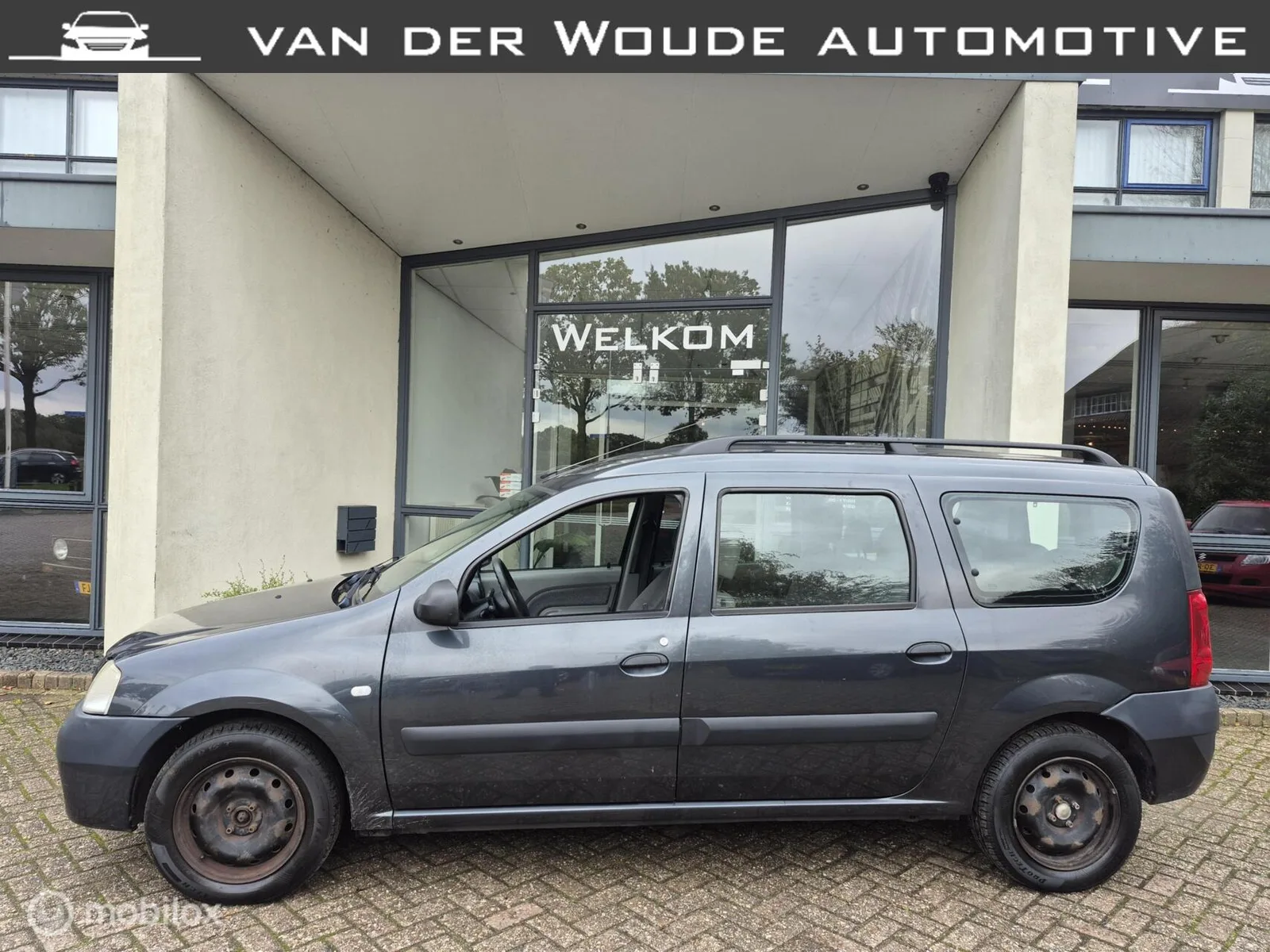 Dacia Logan MCV (2008) — foto 1