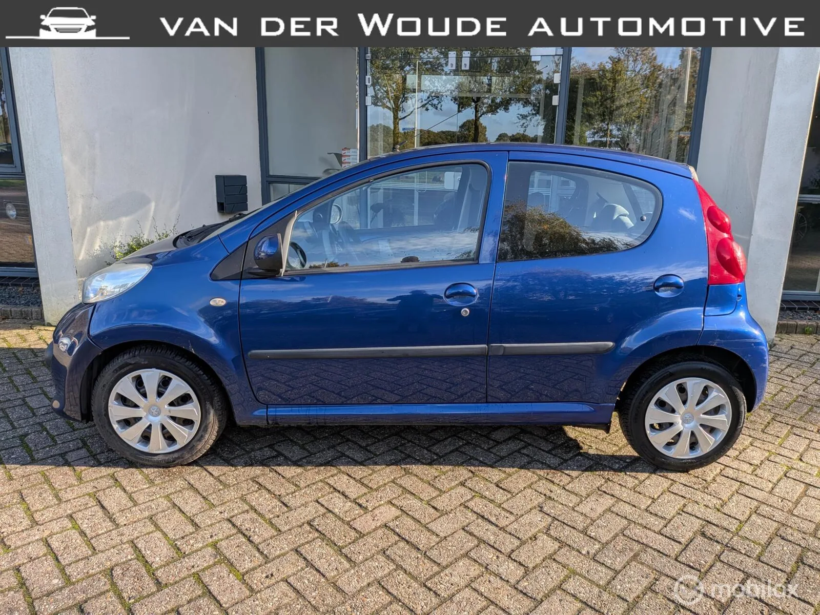 Peugeot 107 (2007) — foto 1