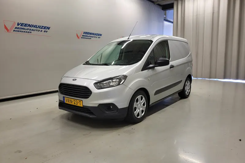 Ford Transit Courier (2022)