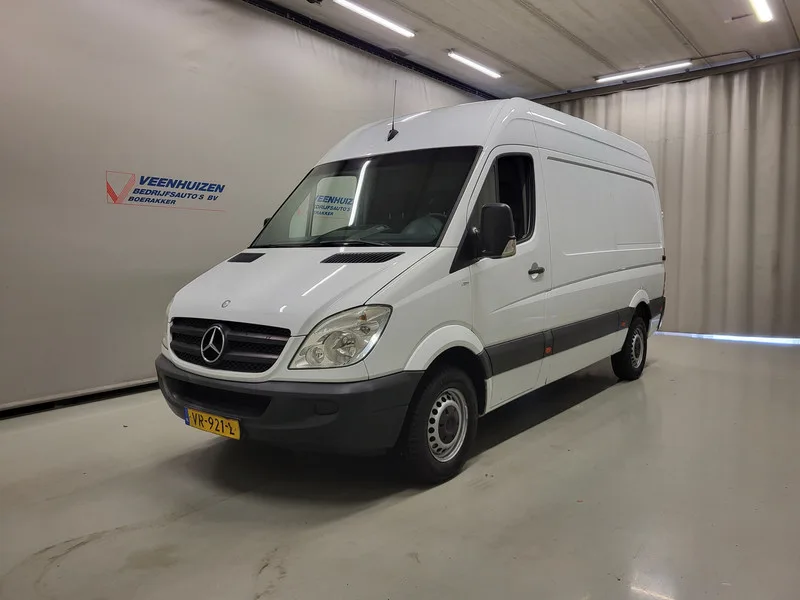 Mercedes-Benz Sprinter (2011) — foto 1