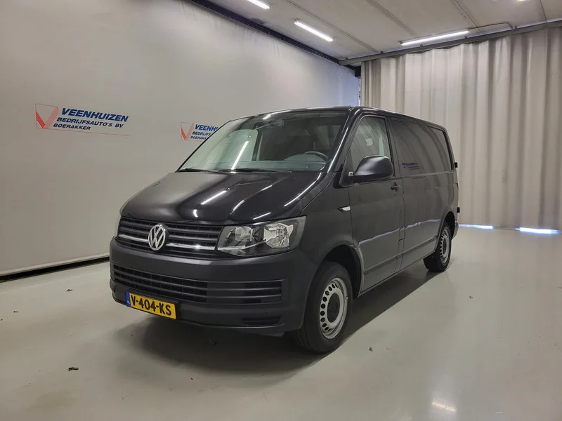 Volkswagen Transporter (2018) — foto 1