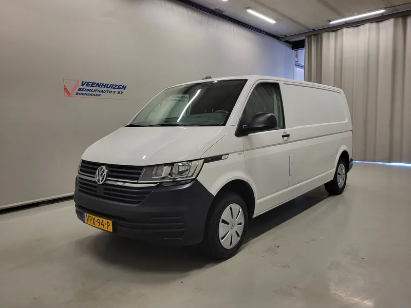Volkswagen Transporter (2022) — foto 1