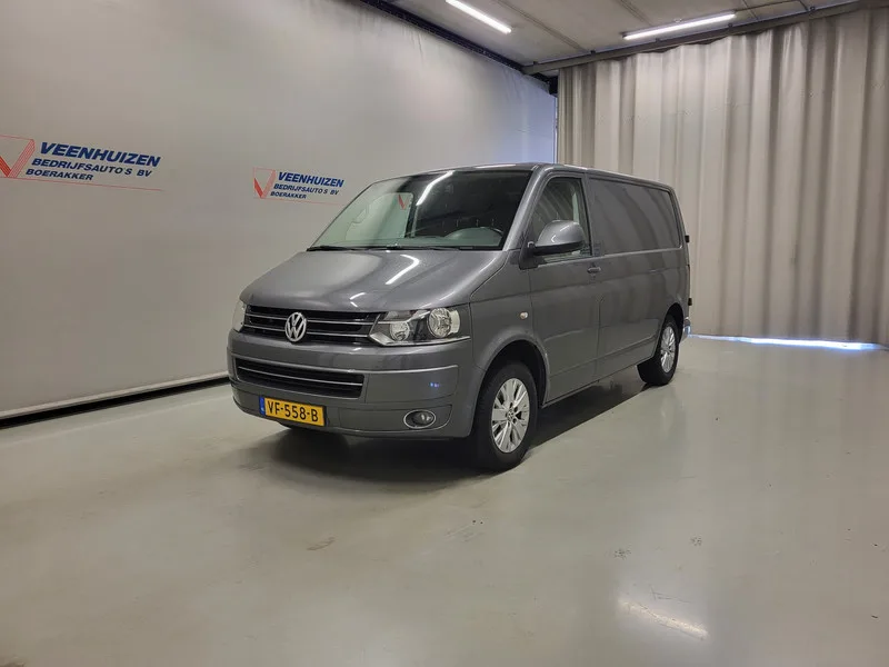 Volkswagen Transporter (2013) — foto 1
