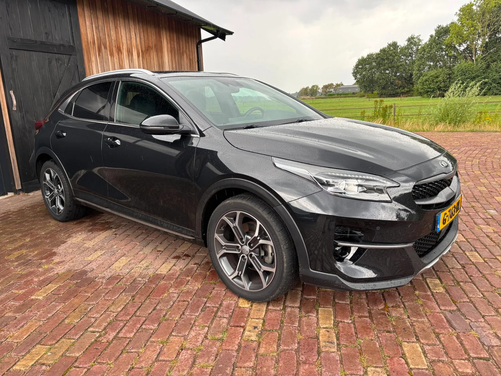 Kia XCeed (2019) — foto 1