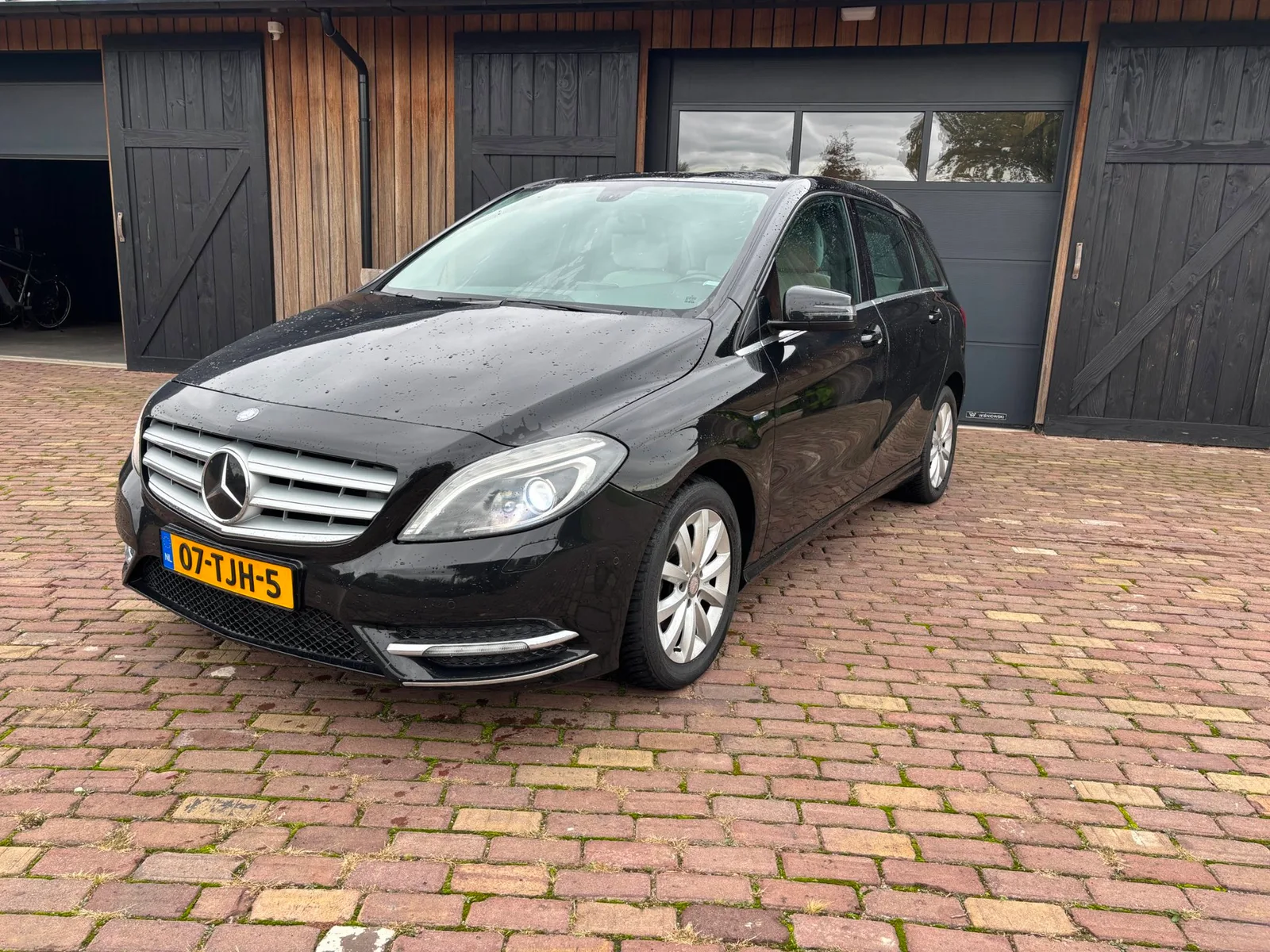 Mercedes-Benz B-Klasse (2012) — foto 1