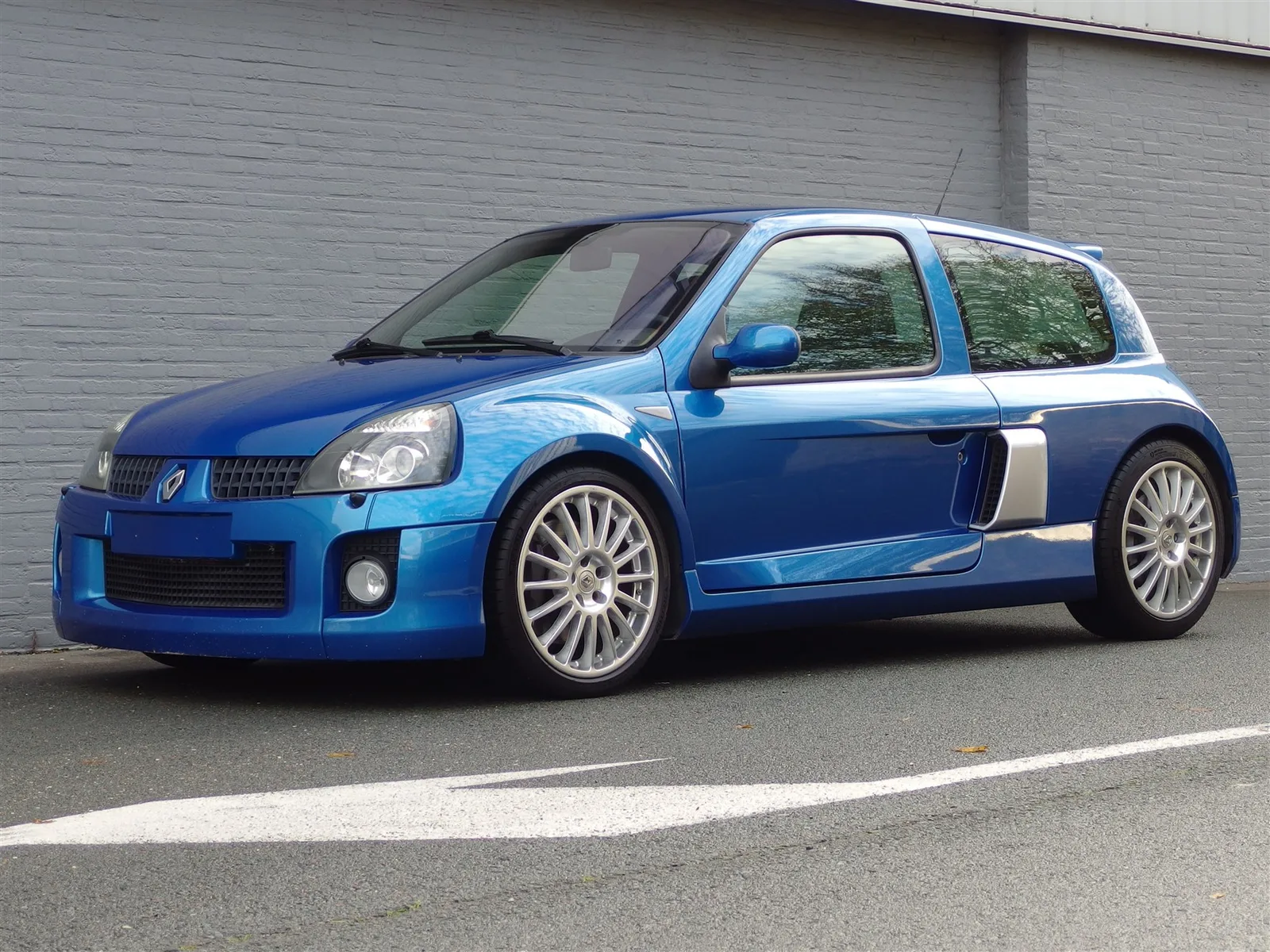 Renault Clio (2004) — foto 1