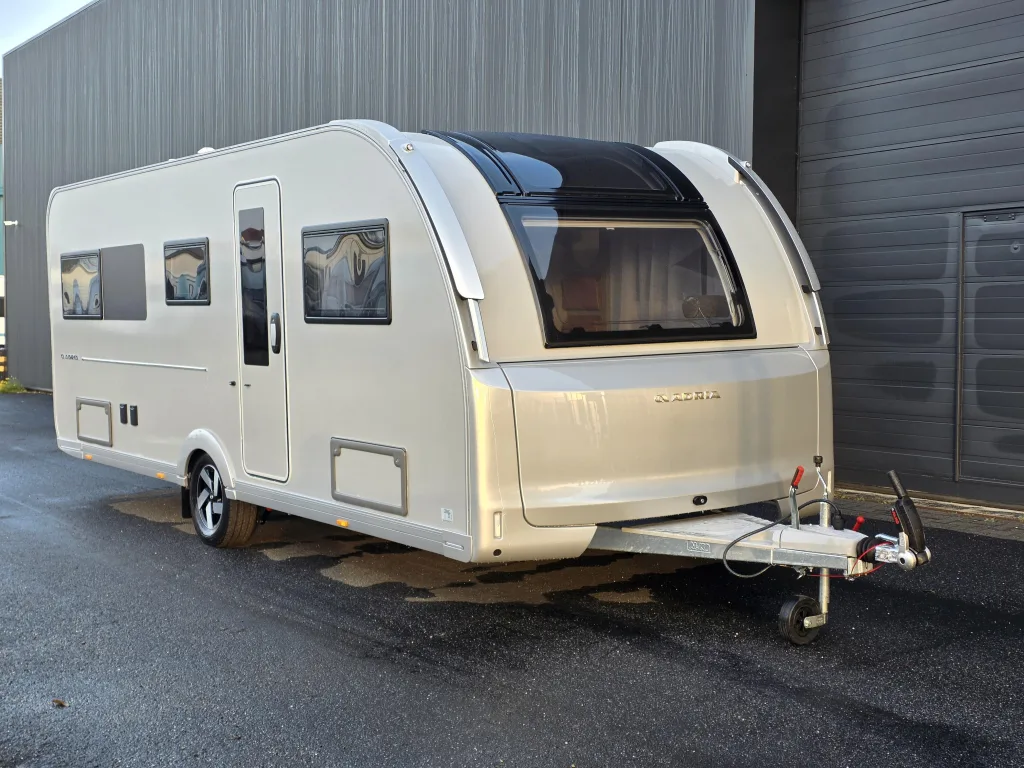 Adria Alpina (2027) — foto 1