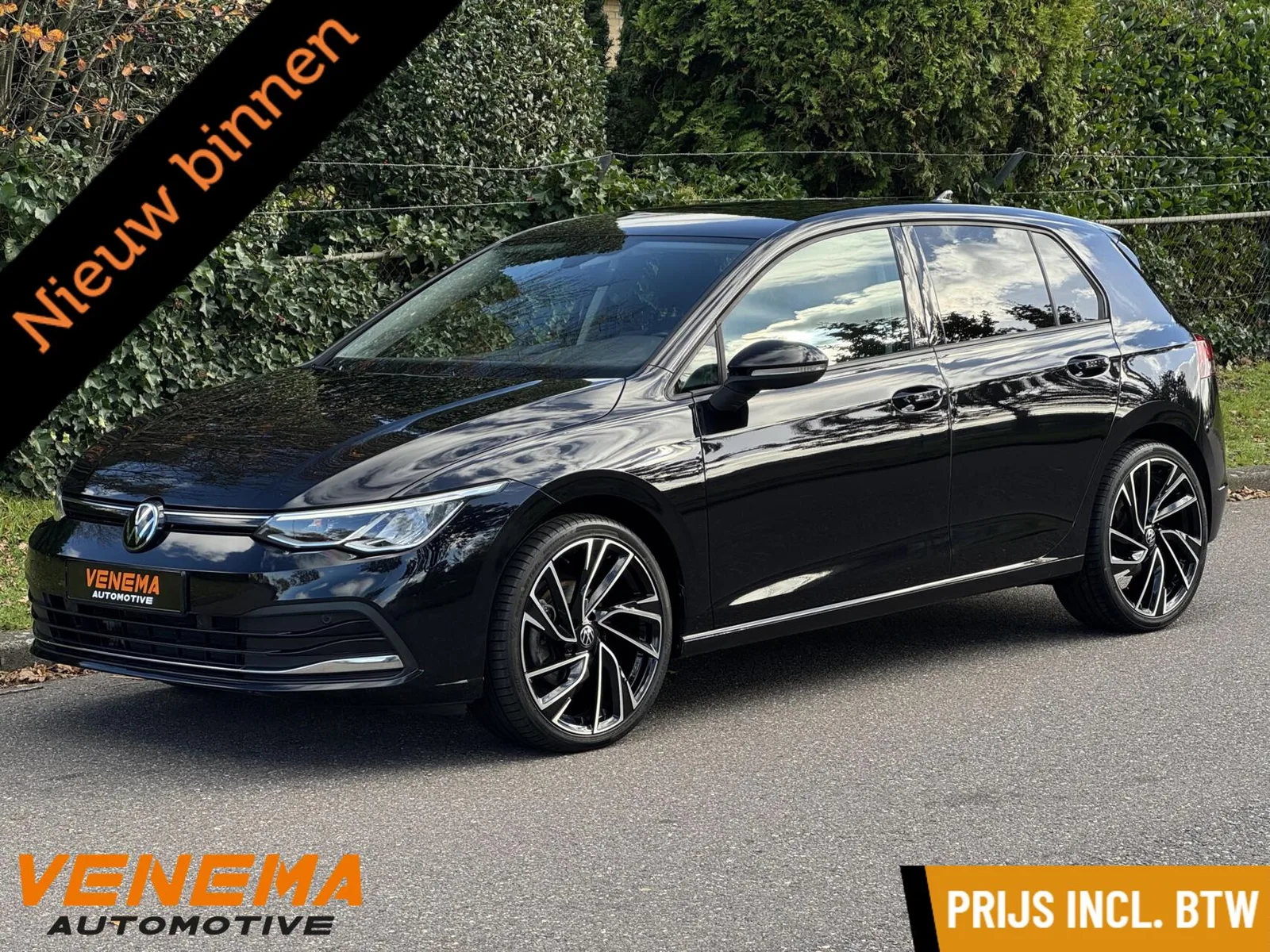Volkswagen Golf (2021) — foto 1