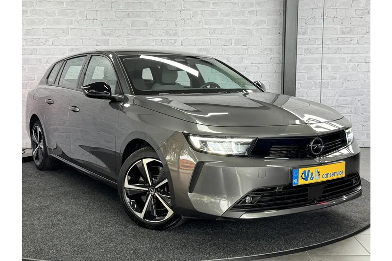 Opel Astra (2024) — foto 1