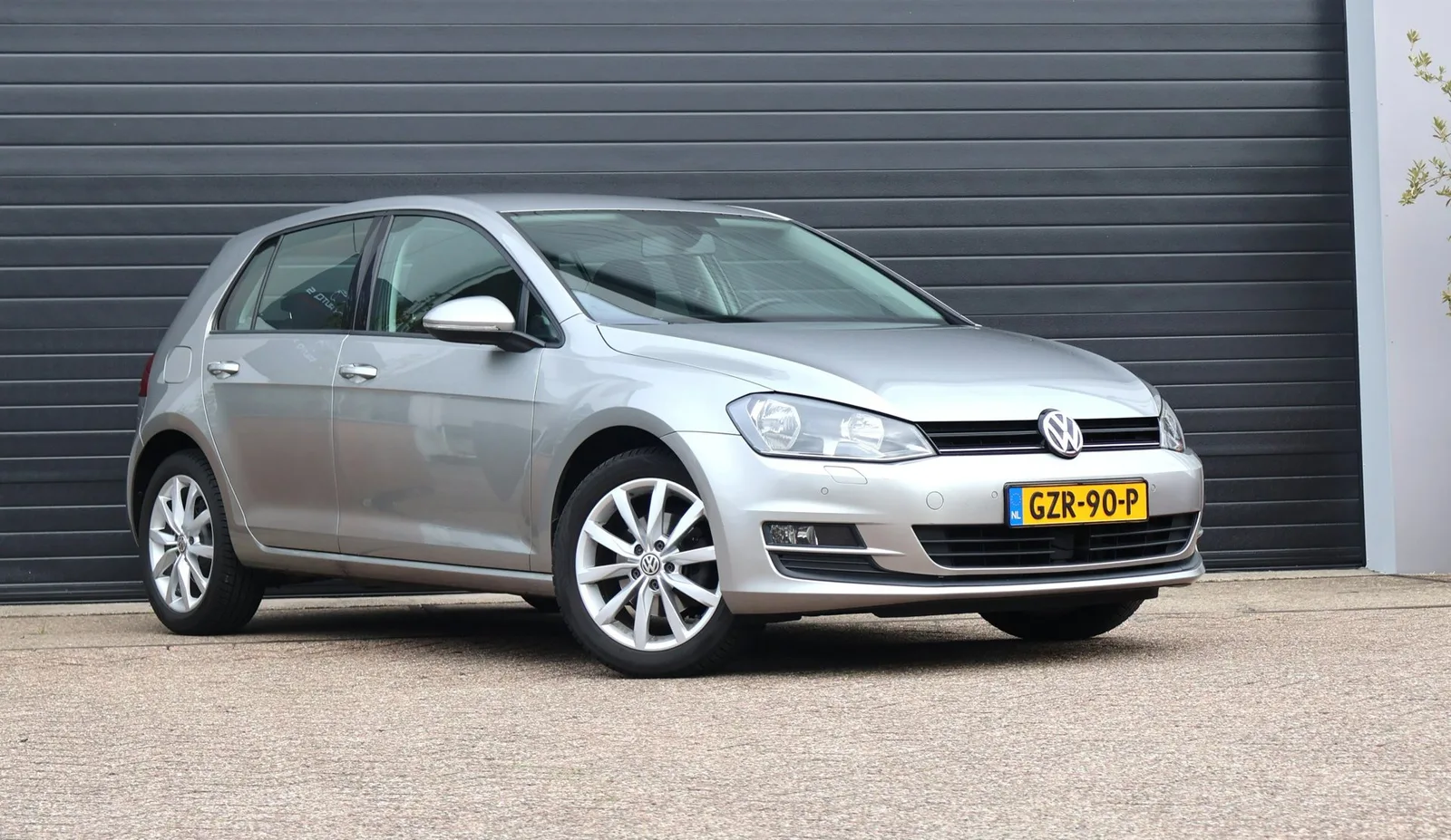 Volkswagen Golf (2014) — foto 1