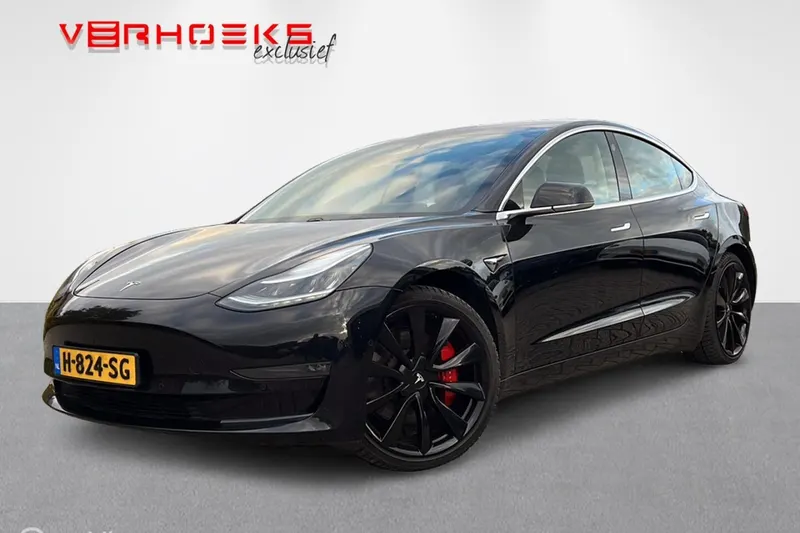 Tesla Model 3 (2019)