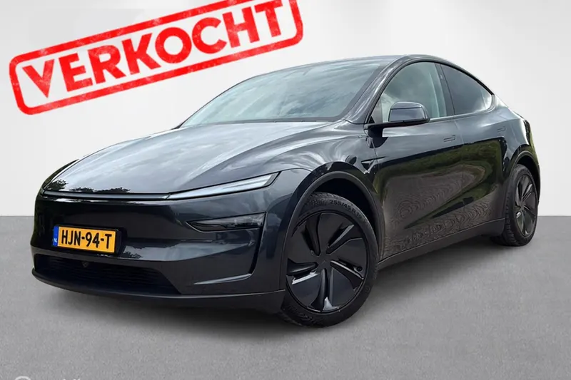 Tesla Model Y (2025)