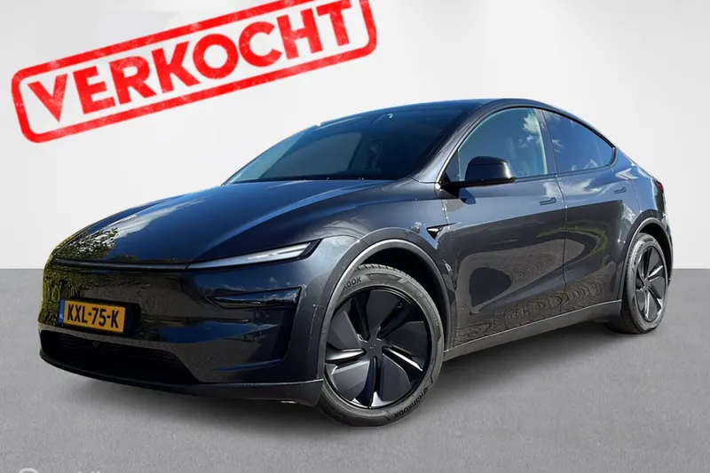 Tesla Model Y (2025)