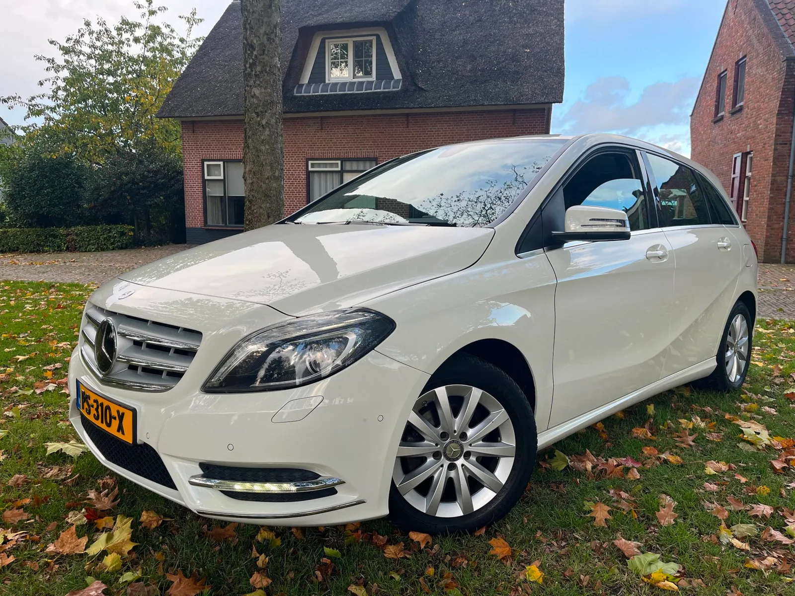 Mercedes-Benz B-Klasse (2013) — foto 1