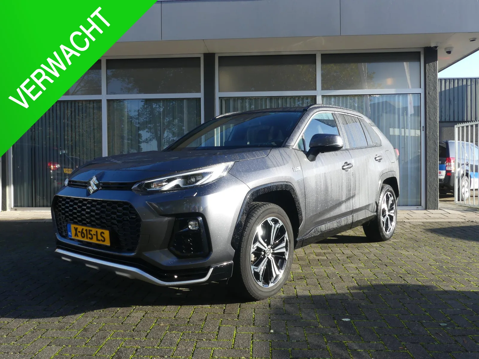 Suzuki Across (2023) — foto 1