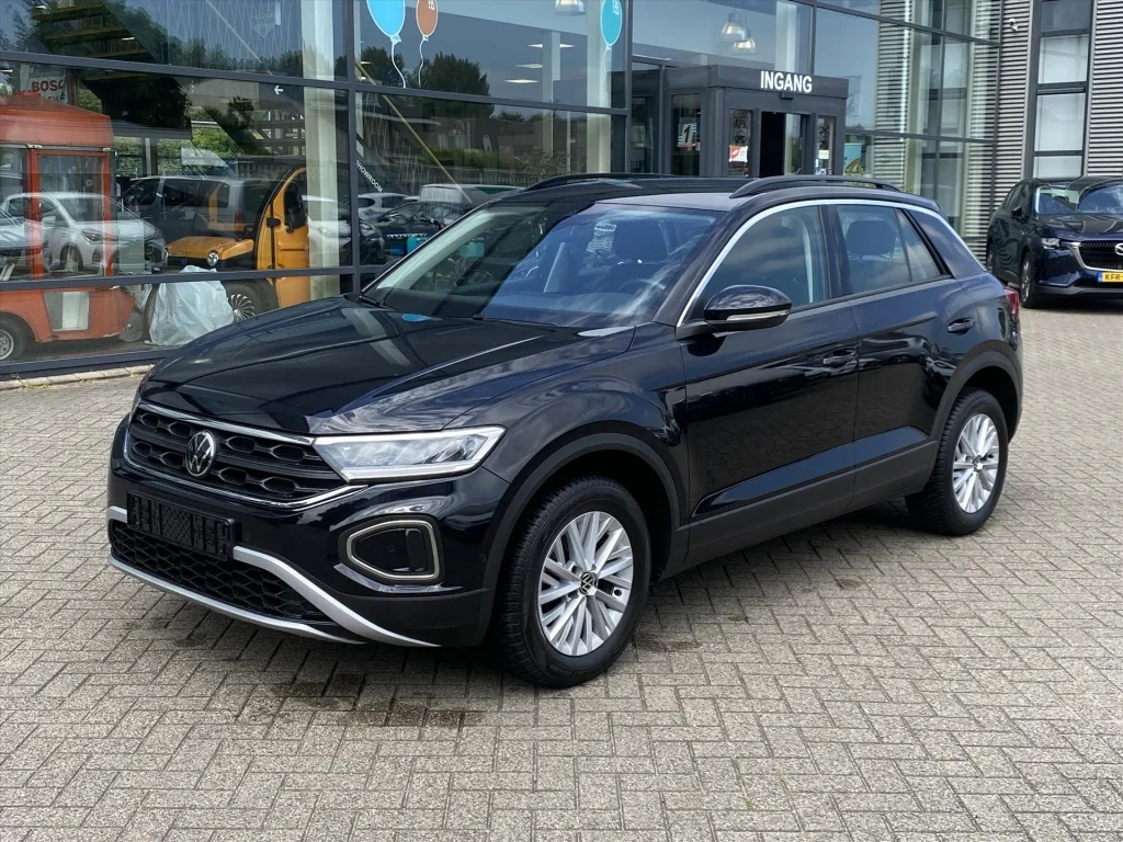 Volkswagen T-Roc (2022) — foto 1