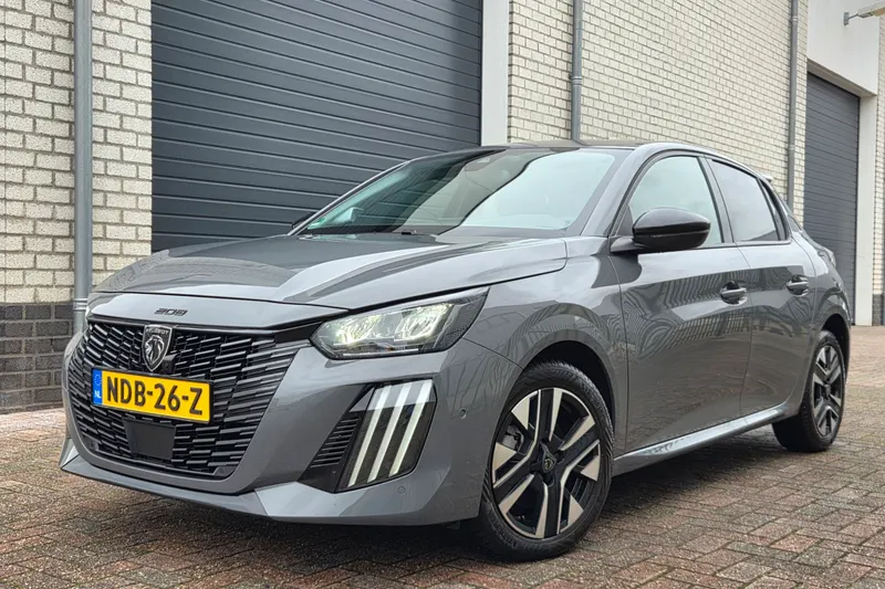Peugeot 208 (2025)