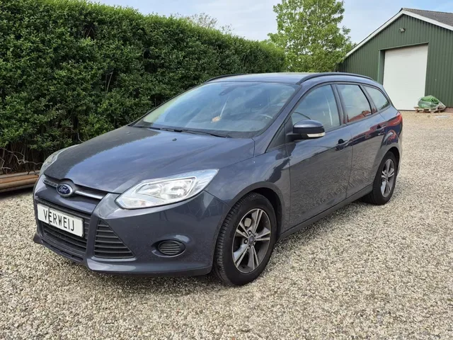 Ford Focus (2013) — foto 1