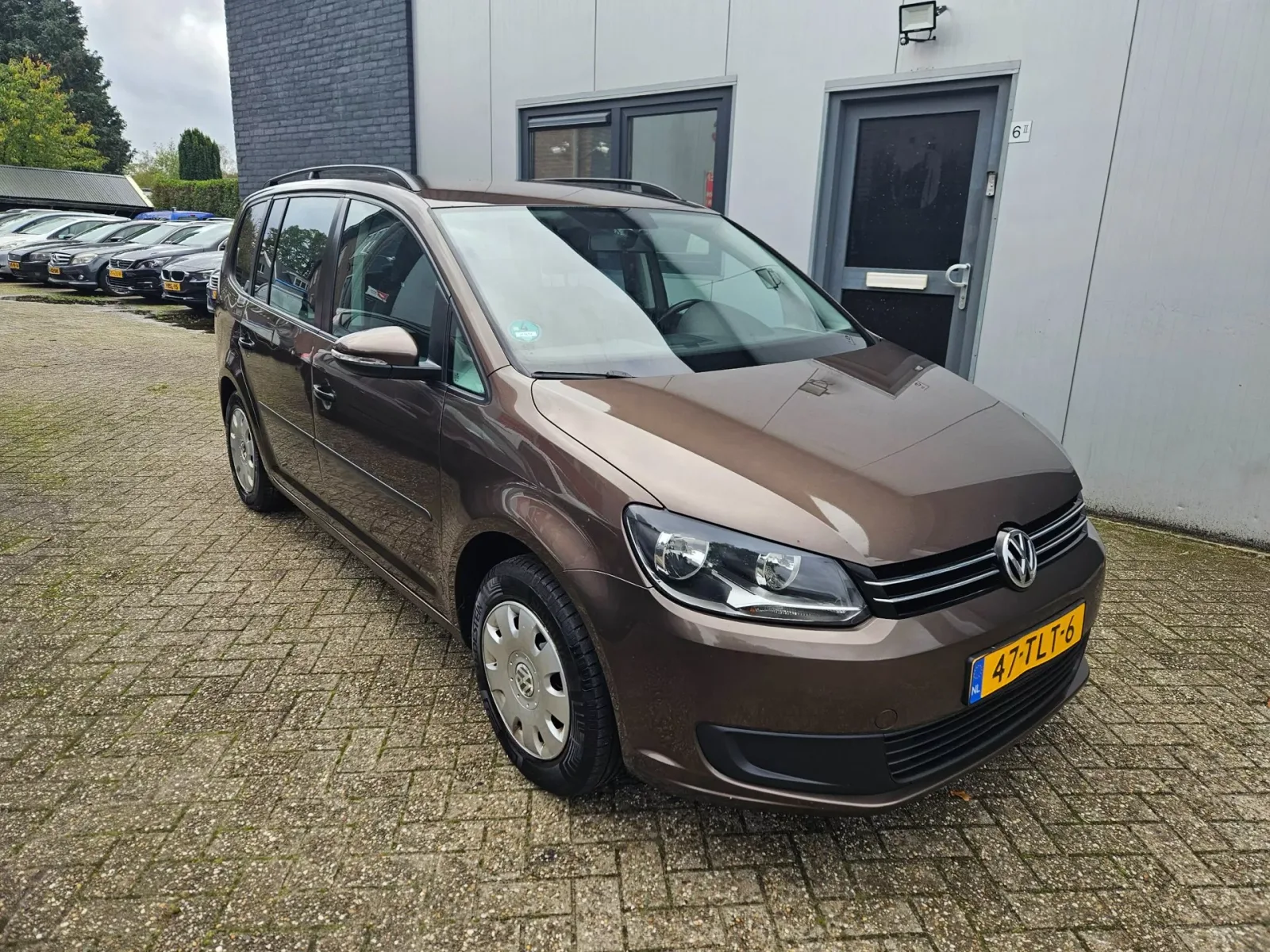 Volkswagen Touran (2012) — foto 1