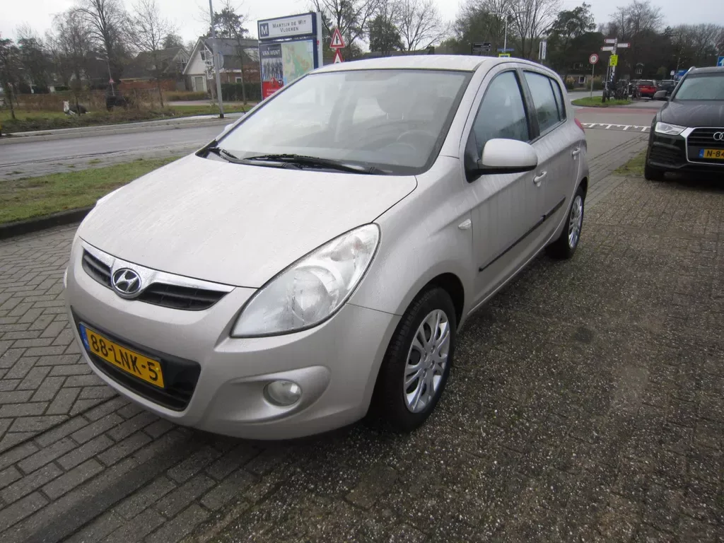 Hyundai i20 (2010) — foto 1