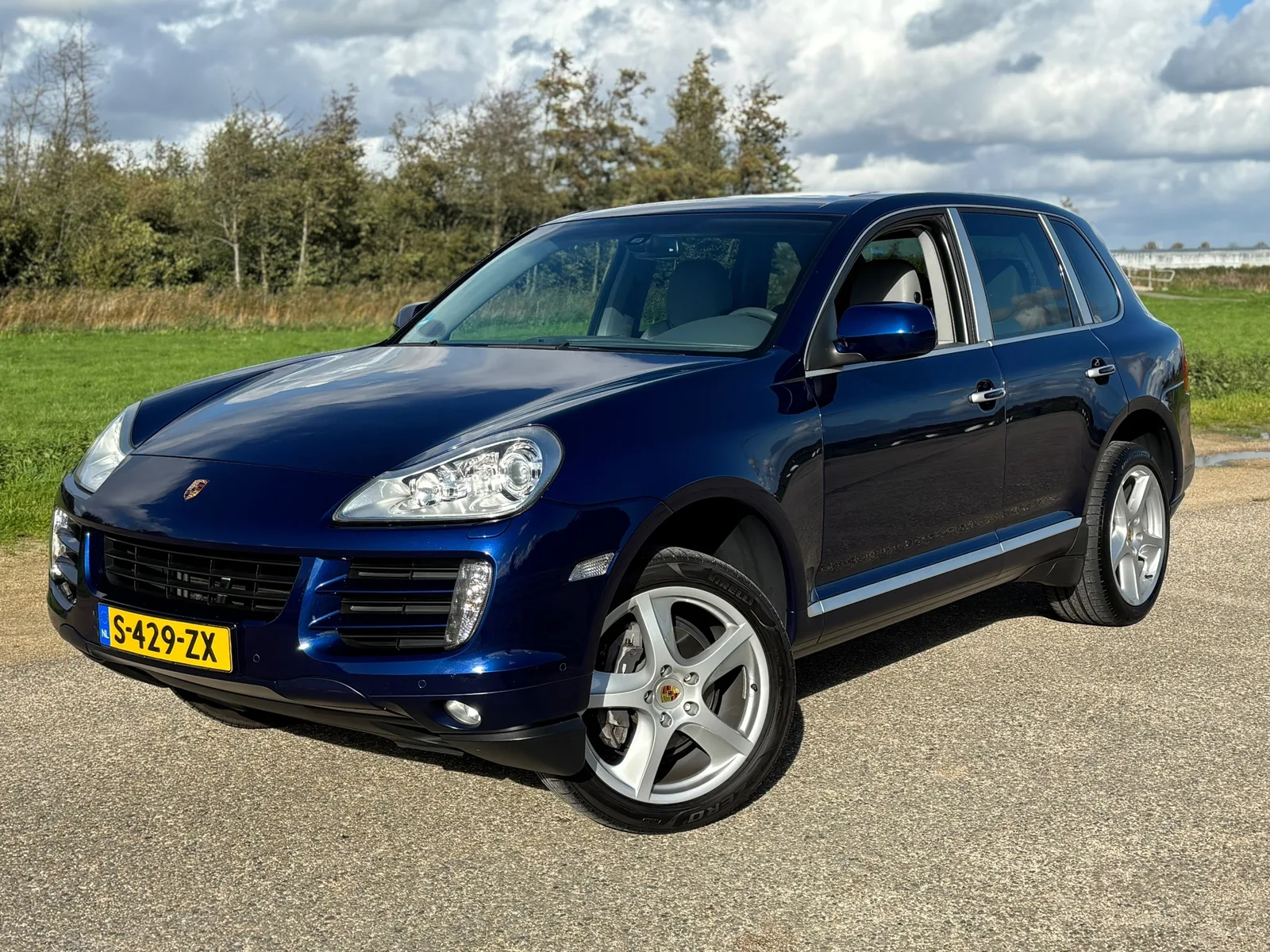 Porsche Cayenne (2008) — foto 1