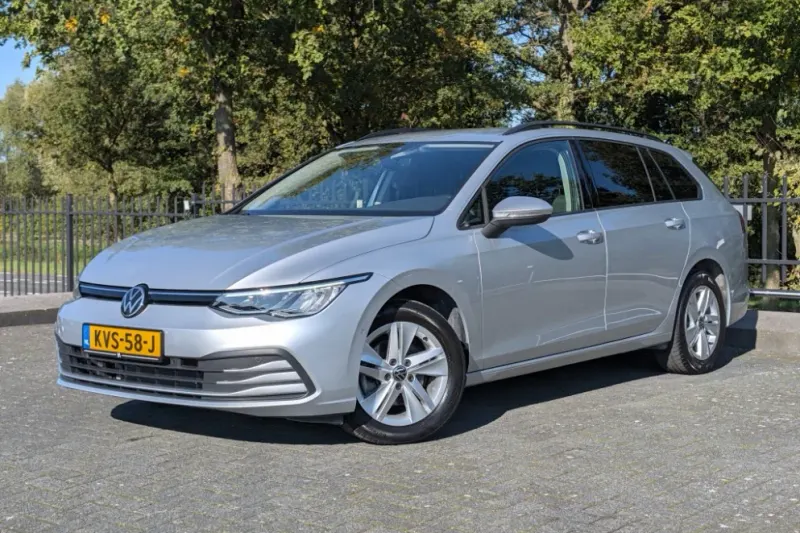 Volkswagen Golf (2021)
