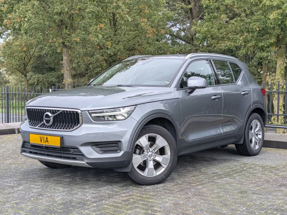 Volvo XC40 (2018) — foto 1