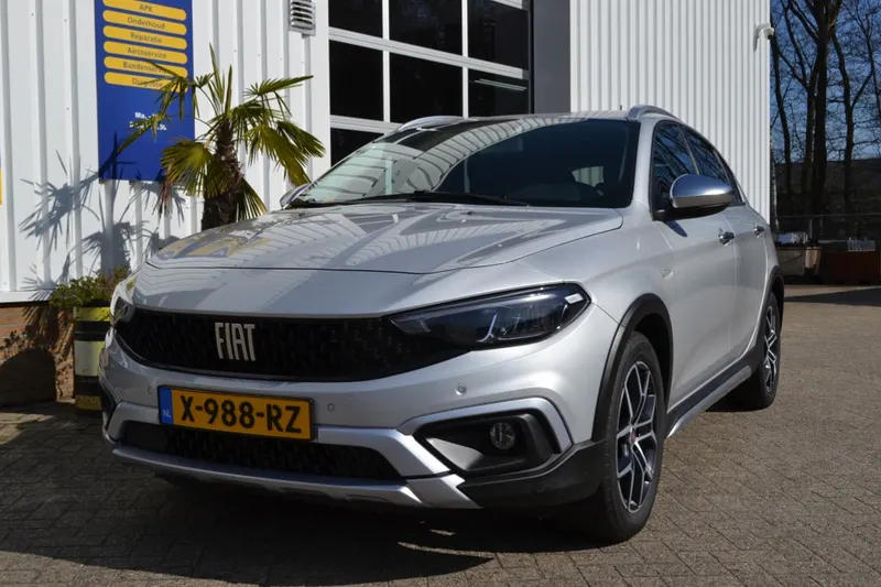 Fiat Tipo Cross (2021)
