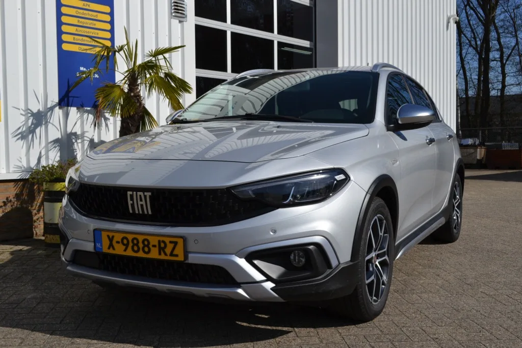 Fiat Tipo Cross (2021) — foto 1
