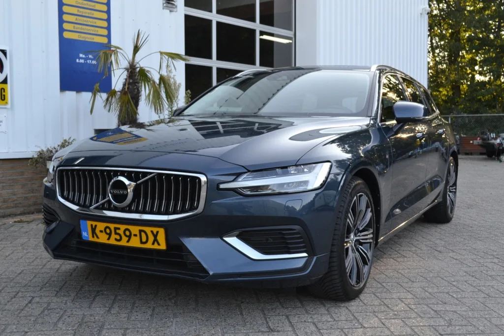 Volvo V60 (2020) — foto 1