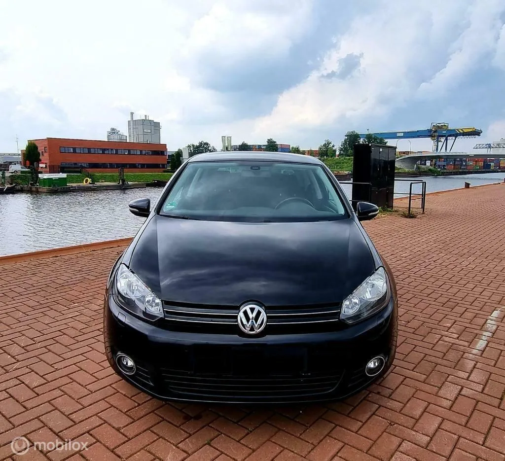 Volkswagen Golf (2010) — foto 1
