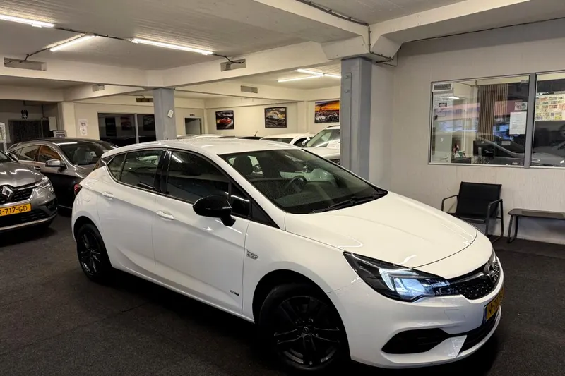 Opel Astra (2021)