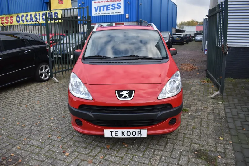 Peugeot 1007 (2005)